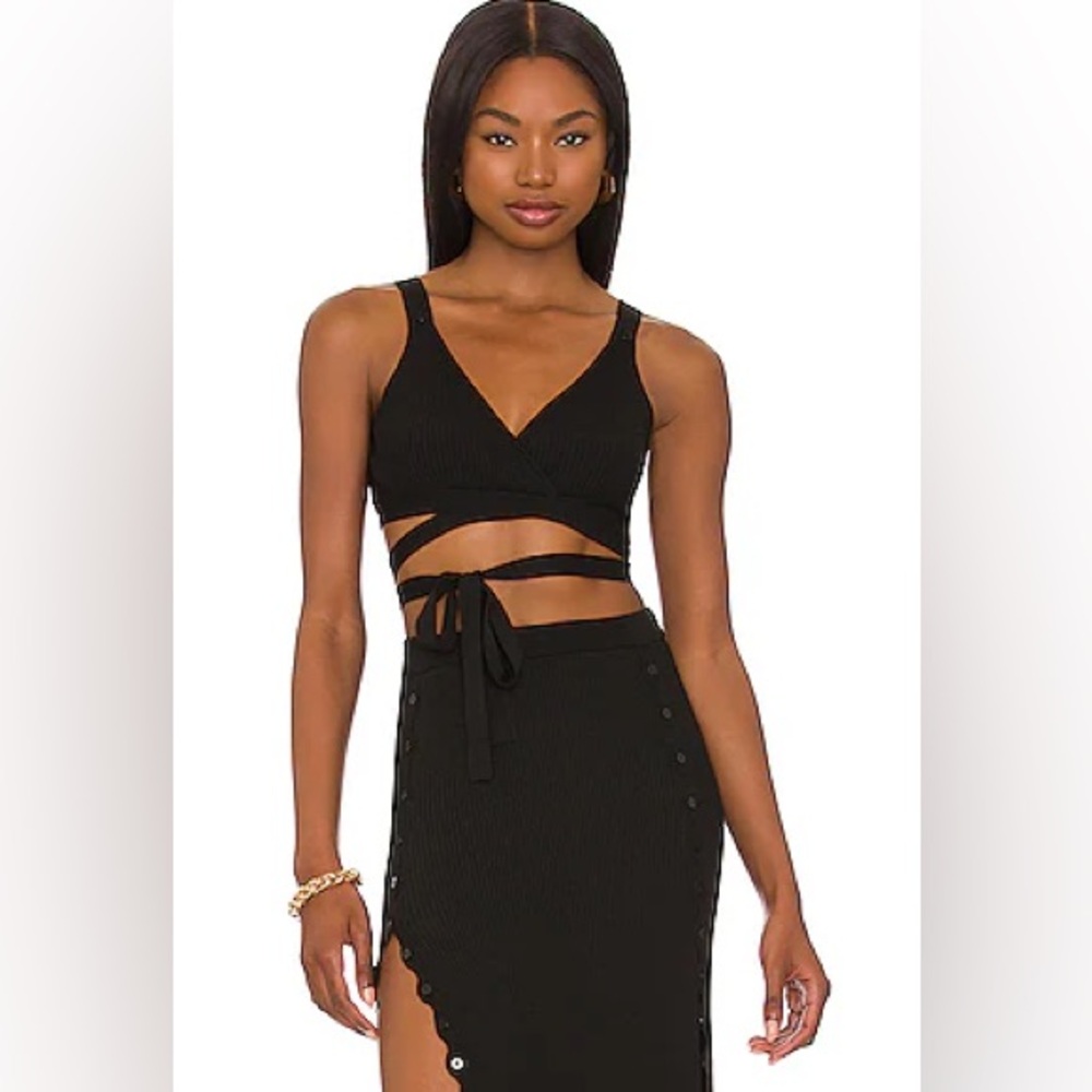 DEVON WINDSOR Black Ribbed Wrap Skirt Set